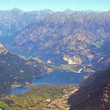 Ampio Tra & Monti Apartmán Verceia