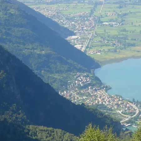 Ampio Tra & Monti Apartmán Verceia